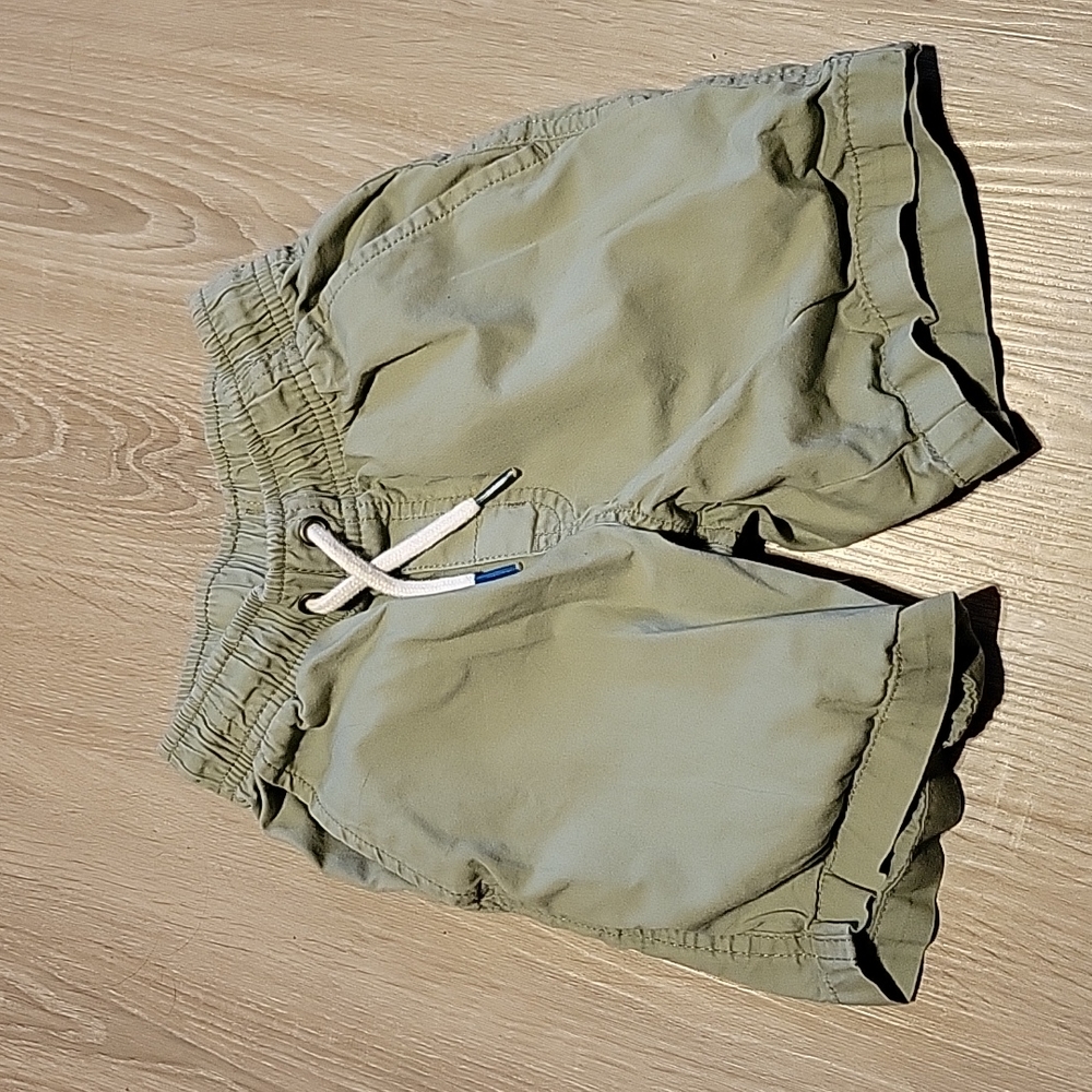Cat and Jack shorts size 4/5